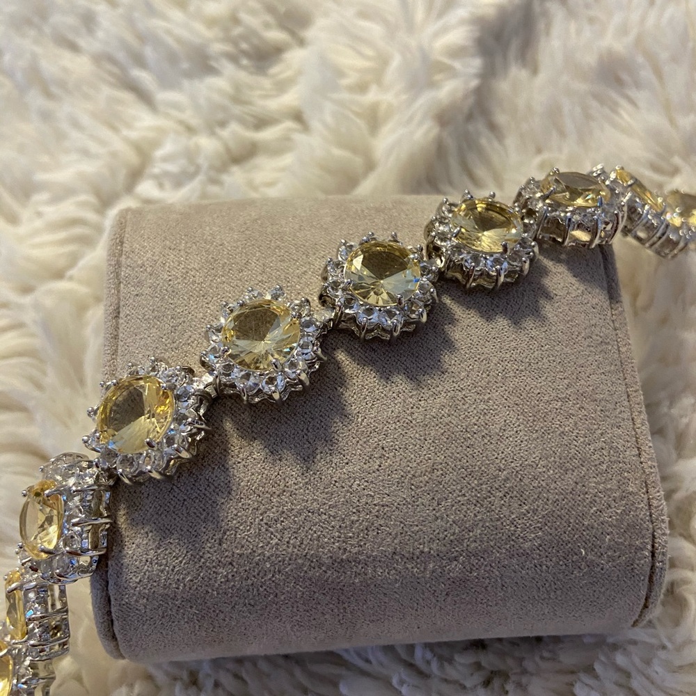 Statement Necklace - Picture 7 of 7